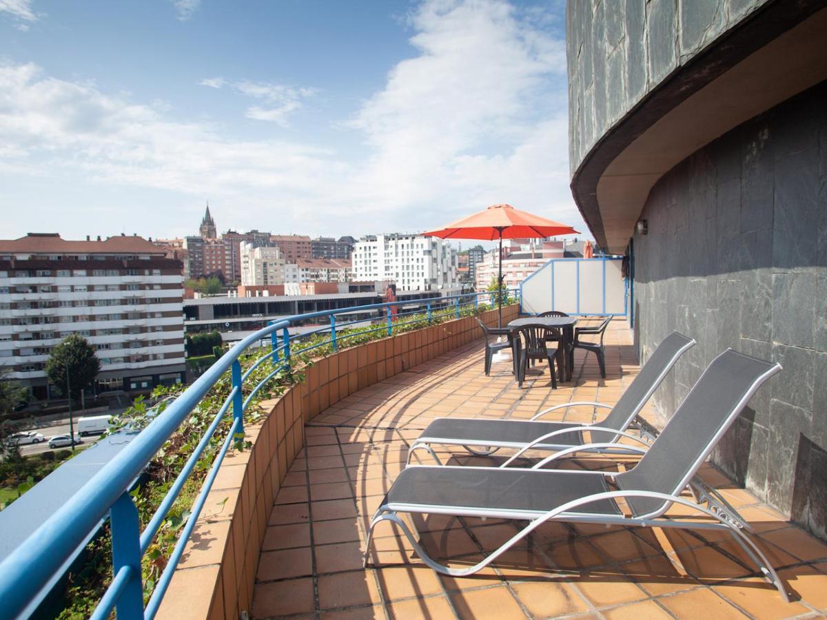 Aparthotel Campus Oviedo Bagian luar foto